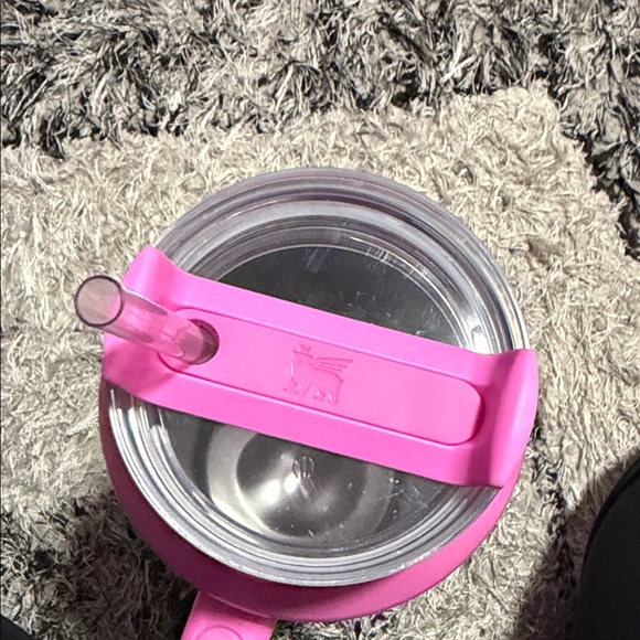 Stanley Vibrant Pink Quencher Tumbler with Handle - Picture 6 of 8